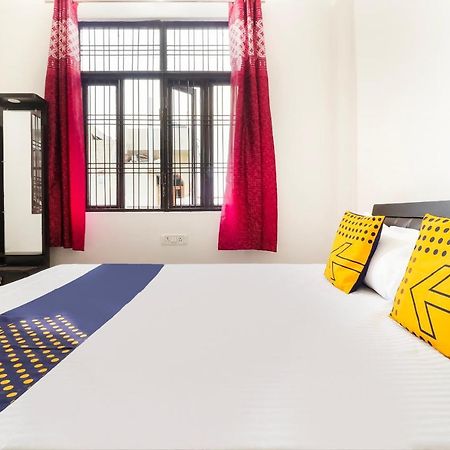 Spot On Indra Palace Bijnaur Eksteriør billede